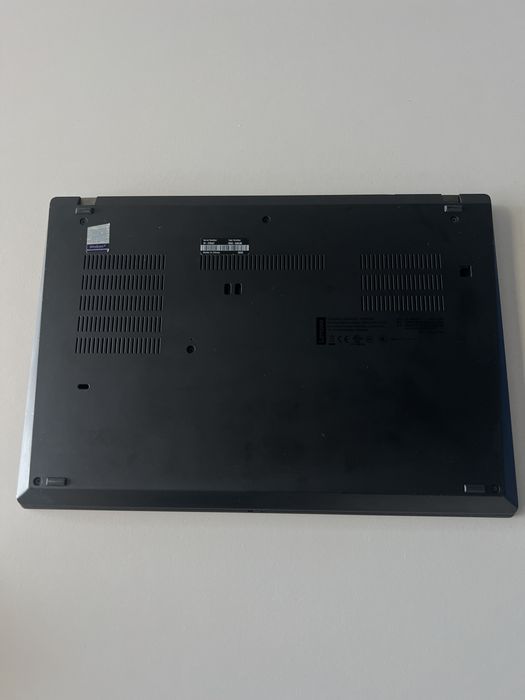 Lenovo ThinkPad T490 i5 8365u 16GB ram 512ssd