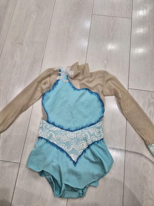 Трико за художествена гимнастика