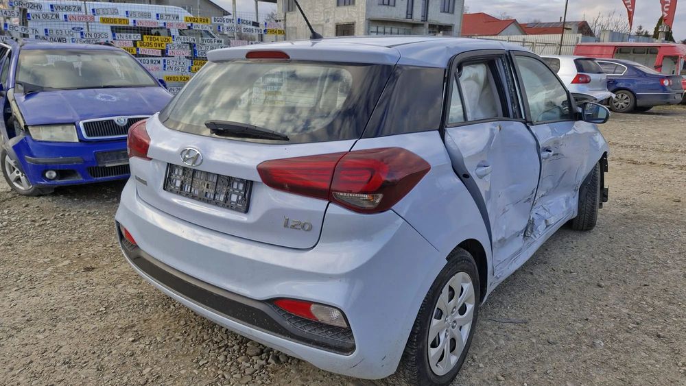 Dezmembram Hyundai I20 an 2019 motor 1.2 benzina cod G4LA-6 cutie manuala cod 5TE9
