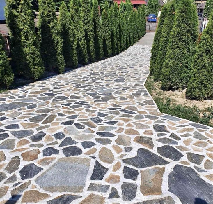 Piatra naturală de munte livrare si montaj oiunde in tara