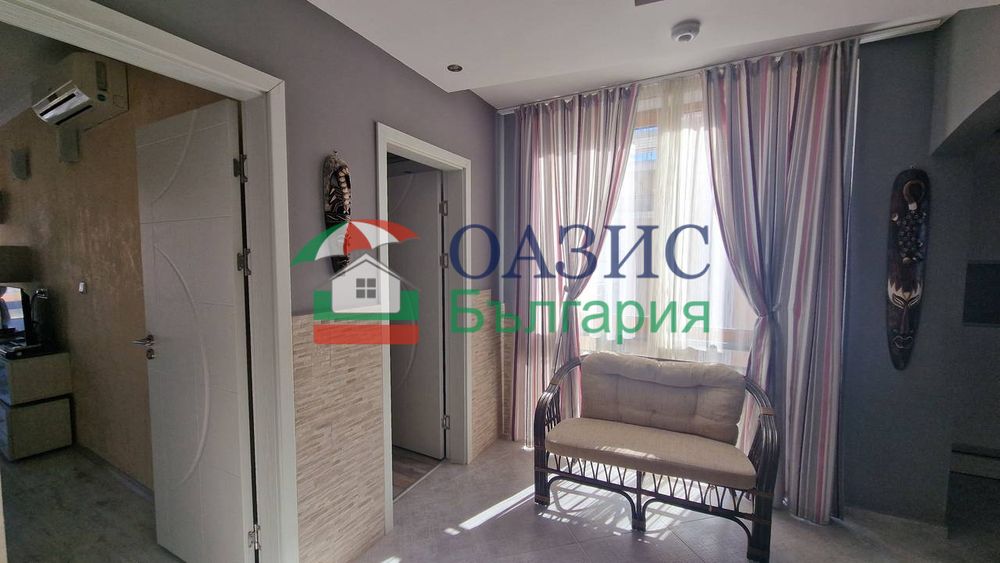 Тристаен апартамент , 2 ет., "Гранд Хотел Свети Влас", България, 114кв.м.