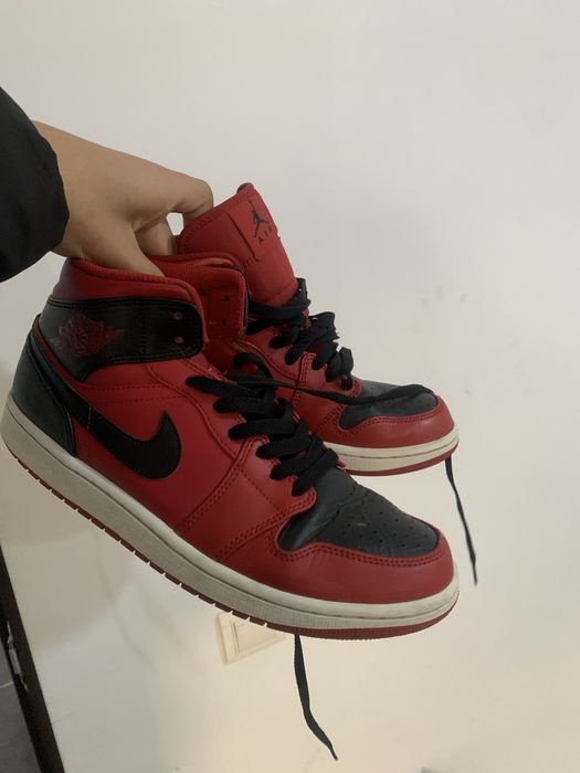Jordan 1 mid 42,5
