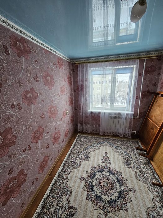 Продам 2 комнатный квартиру