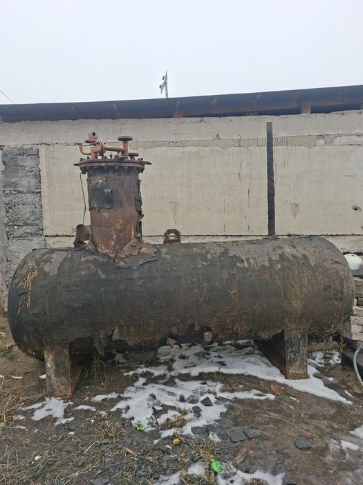 Продам газгольдер 3 куб