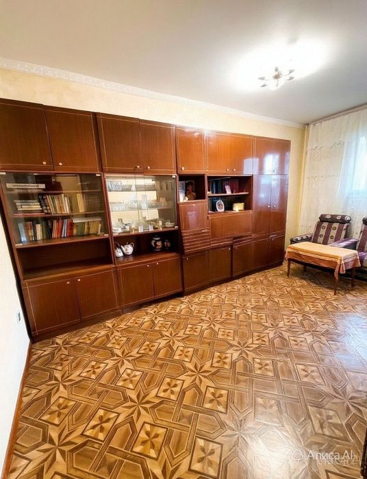 ПРОДАЕТСЯ 2-ком.квартира 48 кв.м 16 квартал  Чиланзар