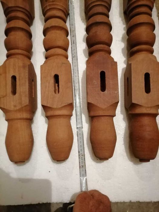 Дървен стругован крак за маса