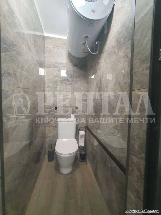 Дава се под наем Тристаен апартамент в Пловдив, Център - 110 кв.м за 764.49 € - Снимка #8