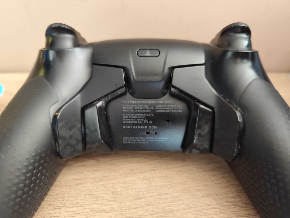 Продавам SCUF Reflex Pro за PS5/PC -