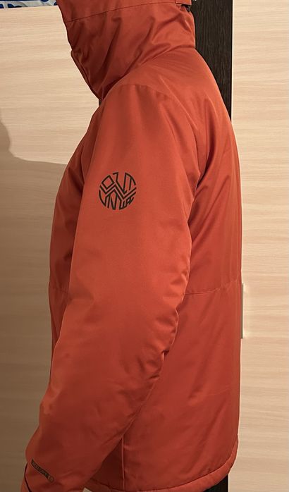 Куртка сатылады