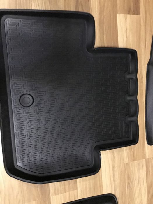 Полики коврики полиуритан Rival. Outlander 3