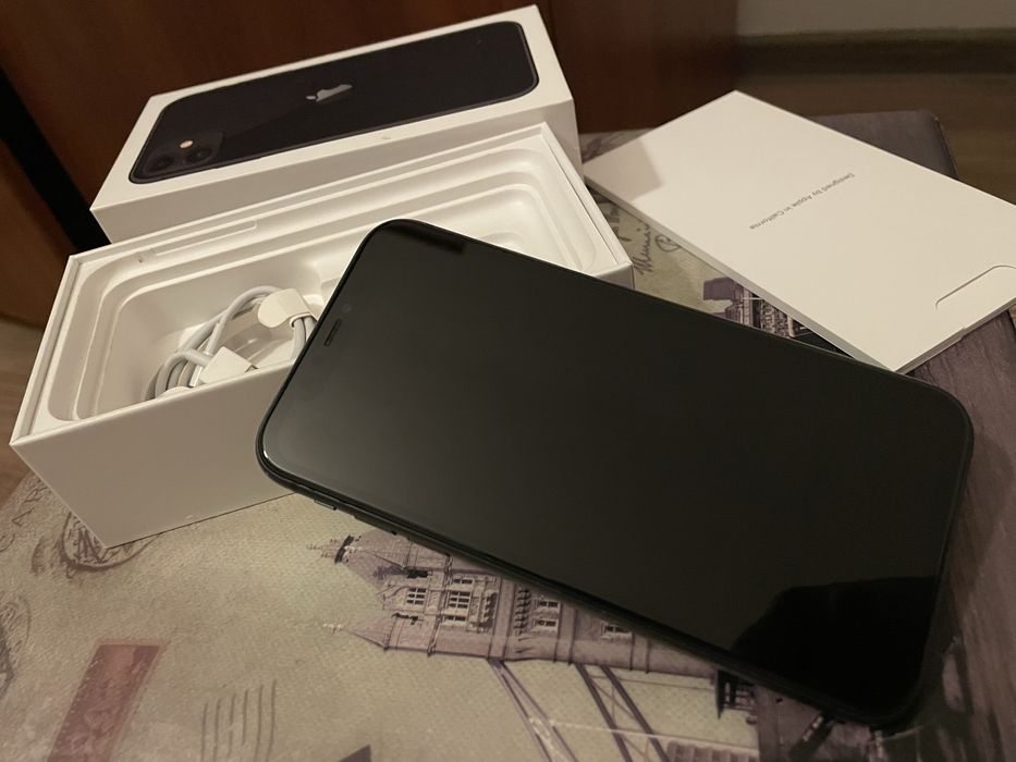 Vand iphone 11 memeorie 128 gb