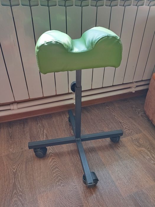 Педикюрная подставка под ногу