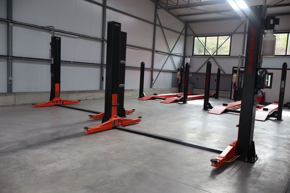 Автосервиз 200 кв.м с 4 подемника – база за бусове + 10 паркоместа