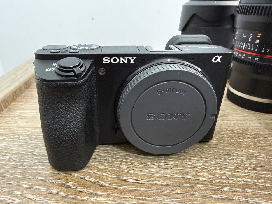 Sony a6500  body+ sigma 16mm 1.4 DC DN + alte obiective