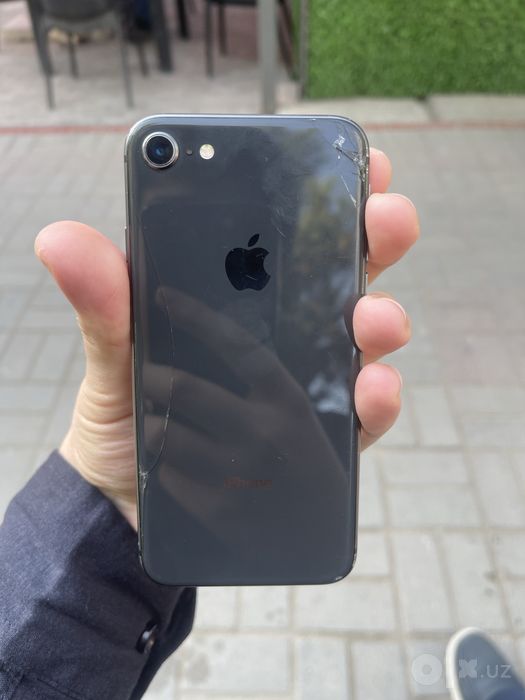 iPhone 8 sotiladi