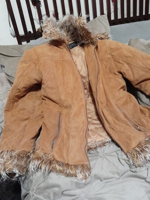 Geaca cu glugă, mărimea M, L