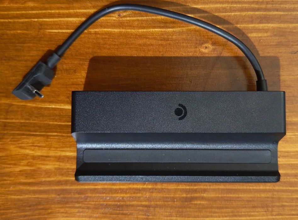Steam Deck OLED 512GB + Оригинален Dock + 2 Зарядни + Аксесоари