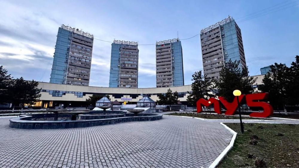 Хамид Олимджан Пойтахт Бизнес Комплекс бывш. Бутик Podium Italia 346м2