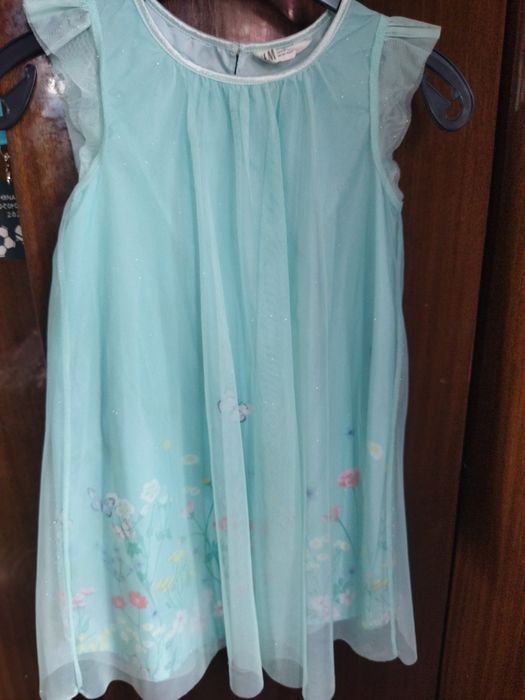 Роклички различни размери