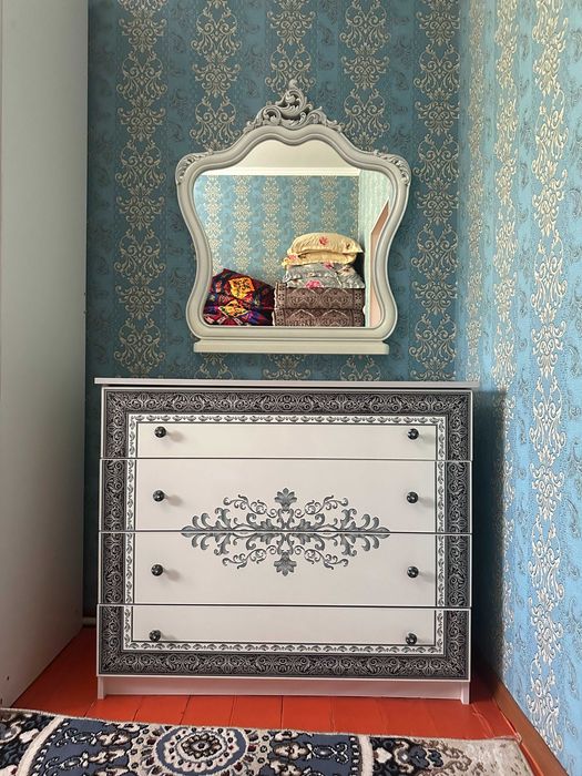 Спальный гарнитур