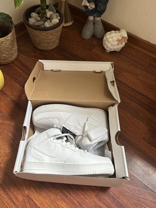 nike air force one mid marimea 40