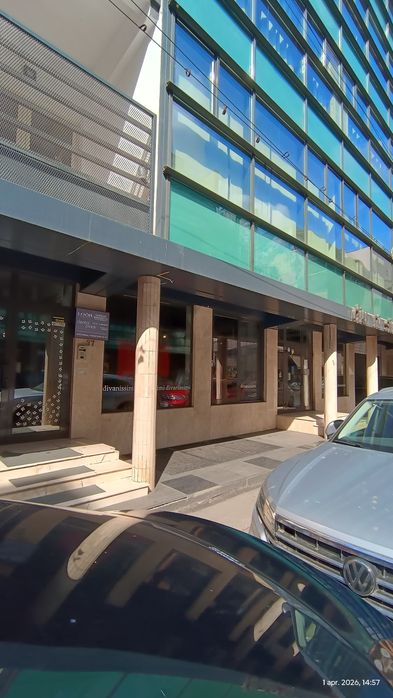 Spatiu comercial tip showroom in Dorobanti-Floreasca , Front 11 m, Stradal