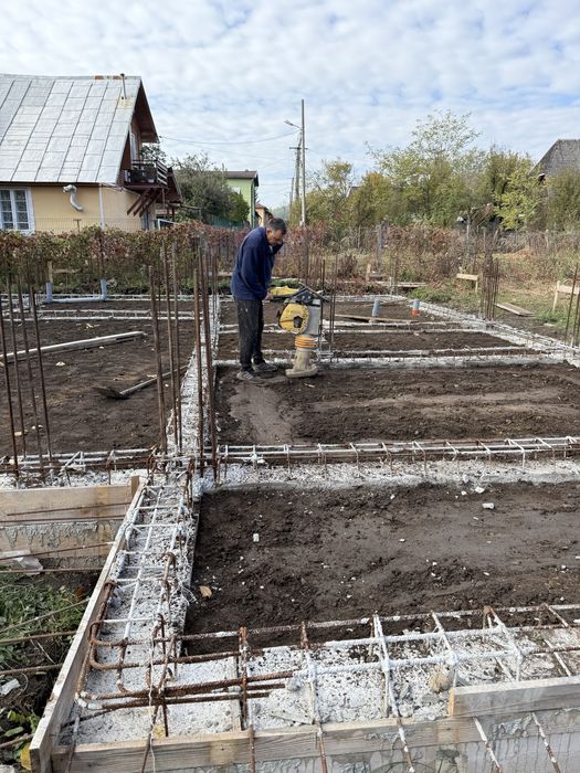 Constructii civile si industriale, case la rosu, interioare, renovari