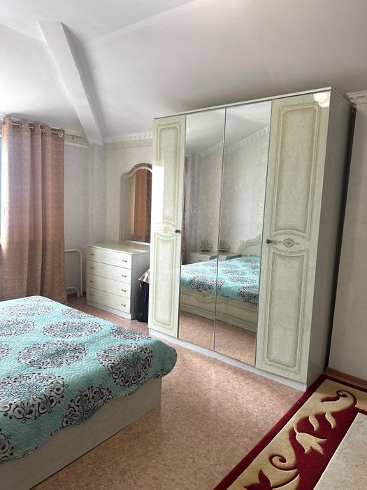 Спальный гарнитур б/у