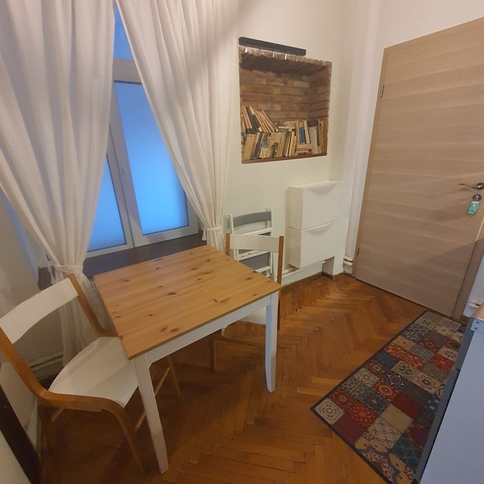 Utilitati incluse Termen scurt Centrul vechi Brasov