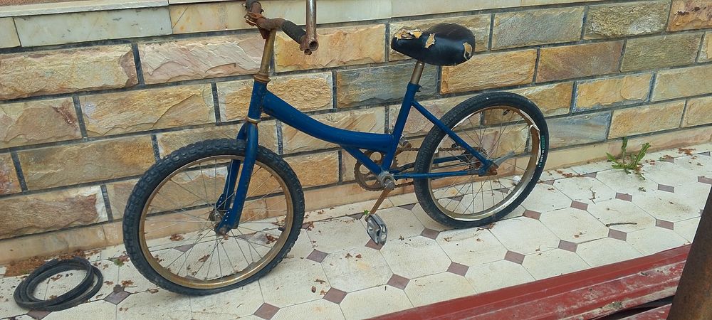 Velosiped kichkina zor