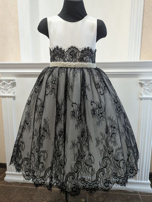 Нарядные платья для девочек