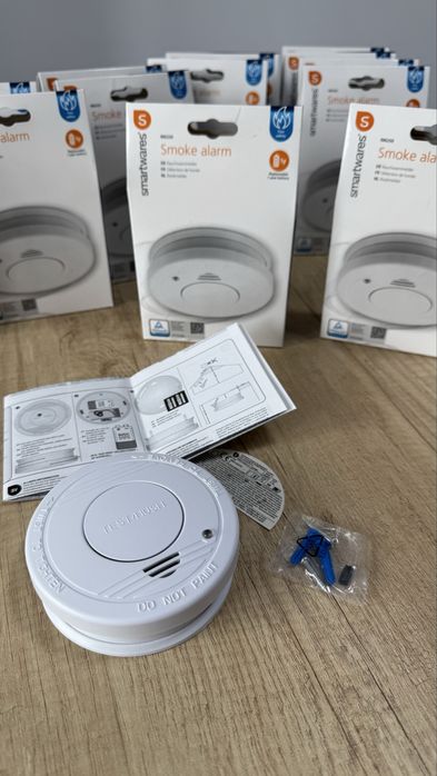 Detectoare de fum noi sigilate