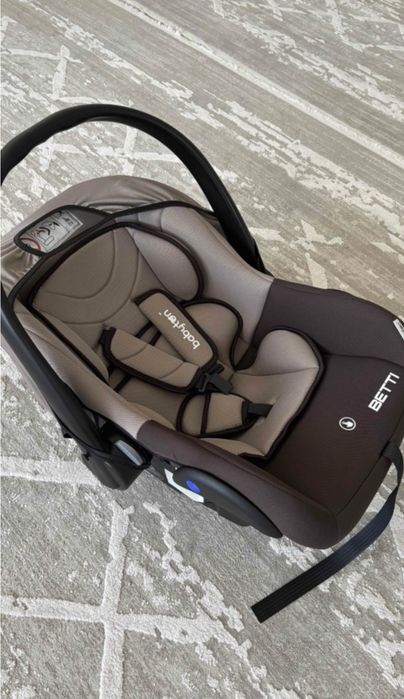 Автокресло (коричневый)