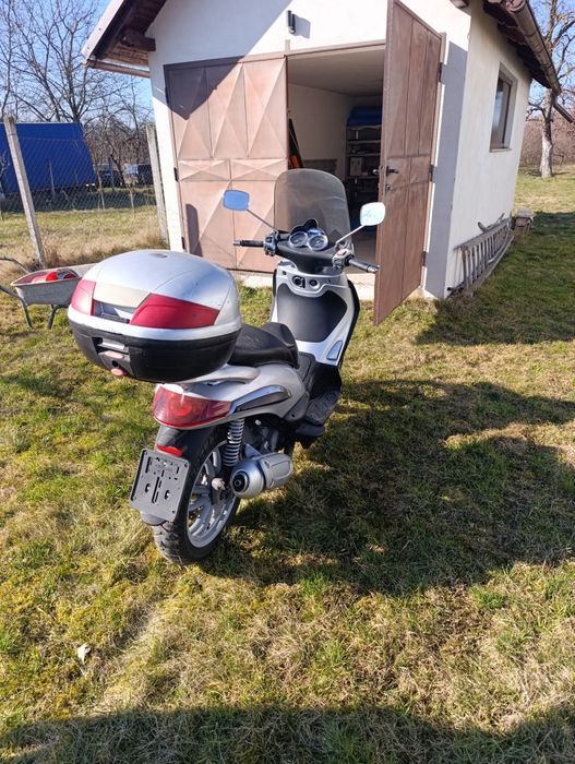 Vând scuter Piaggio Beverly 250 cc