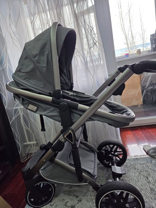 Продам коляску 2 в 1