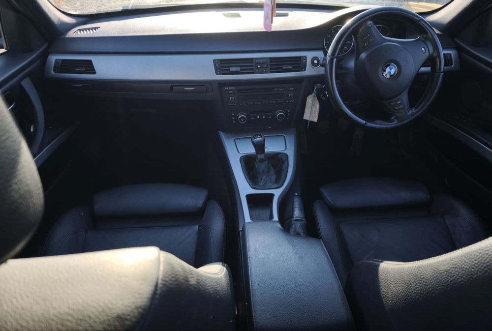 Dezmembrez BMW 320d LCI an 2011, N47 2.0d 184cp,Recaro,stopuri Led