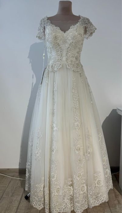 Rochie mireasa nefolosita