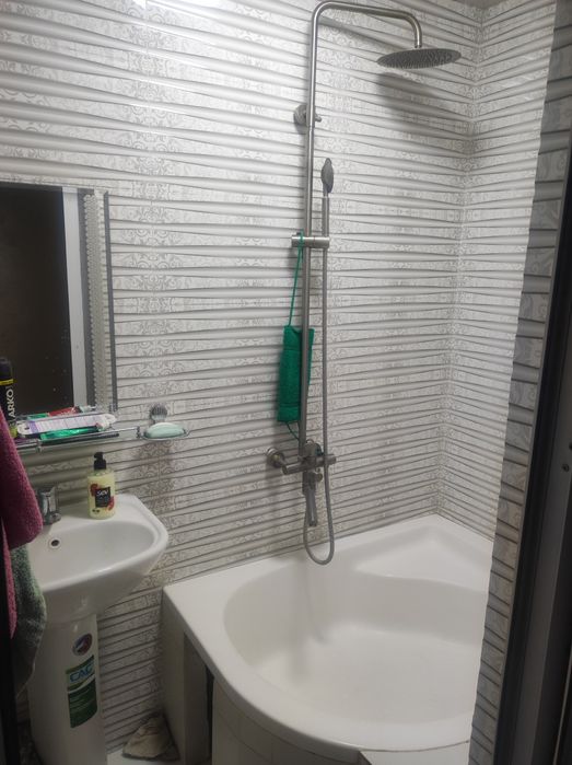 Dom sotiladi Toshkent viloyat Zangiota tumanida