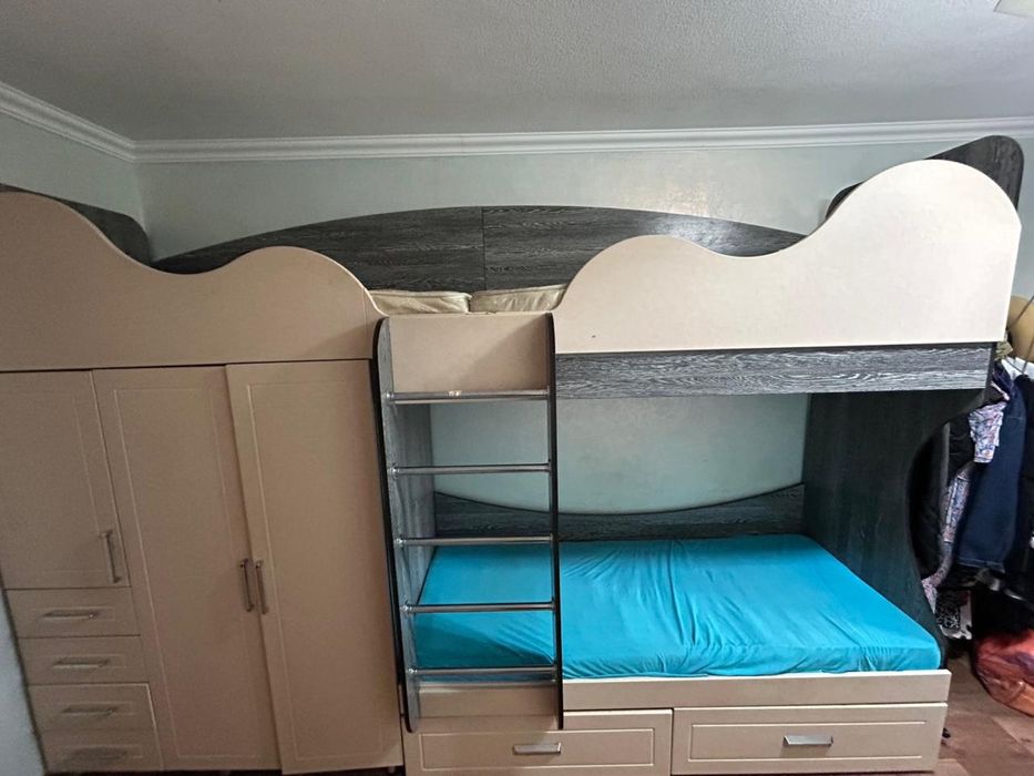 Продам двухъярусная кровать