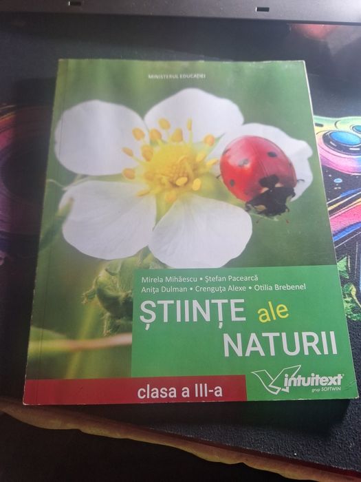 Se vinde carte.   .