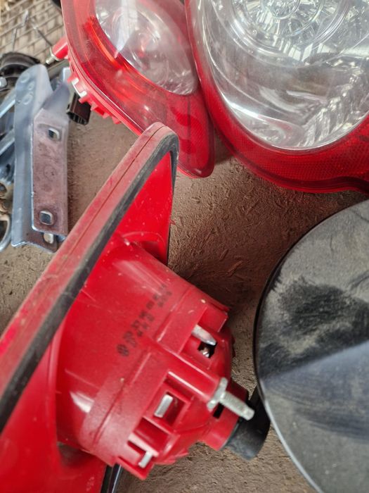 Stop Tripla ornamente crom usa rezervor torosuri passat b6