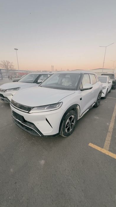 Тошкентда таёр 2025-26  Byd Yuan Up Smart Drive 401 km. 3 Позиция.