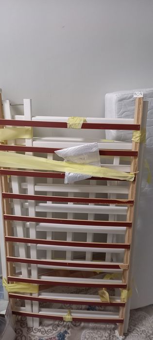 Продам детскую кроватку