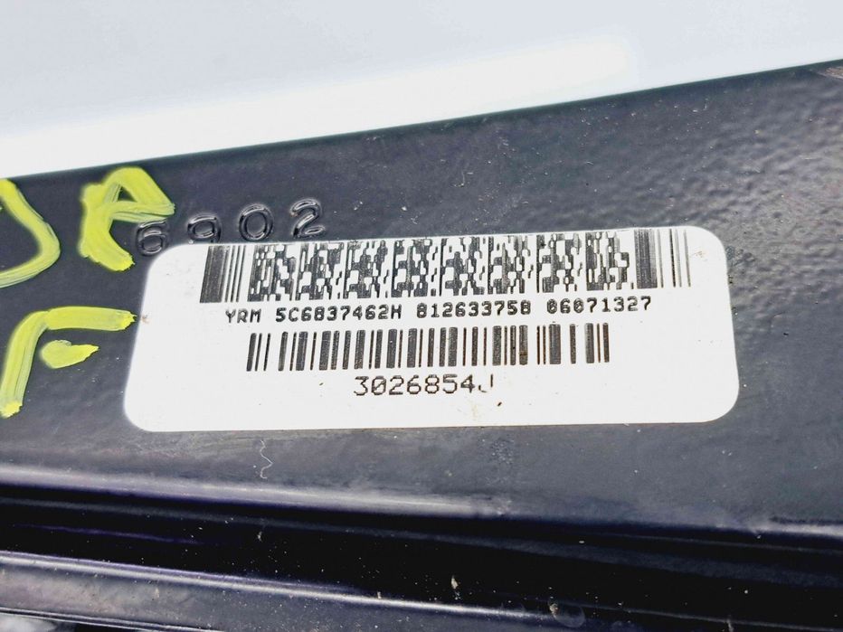 Macara electrica geam dreapta fata Volkswagen Jetta 4 (162,163) [Fabr