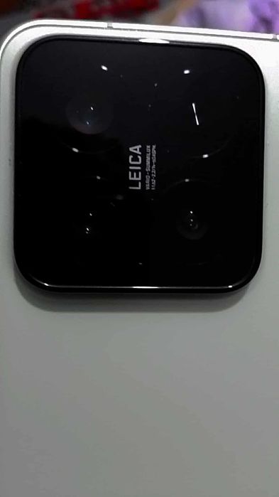 Xiaomi 15, sistem de operare HyperOS. Ca nou. Se fac poze și videoclip