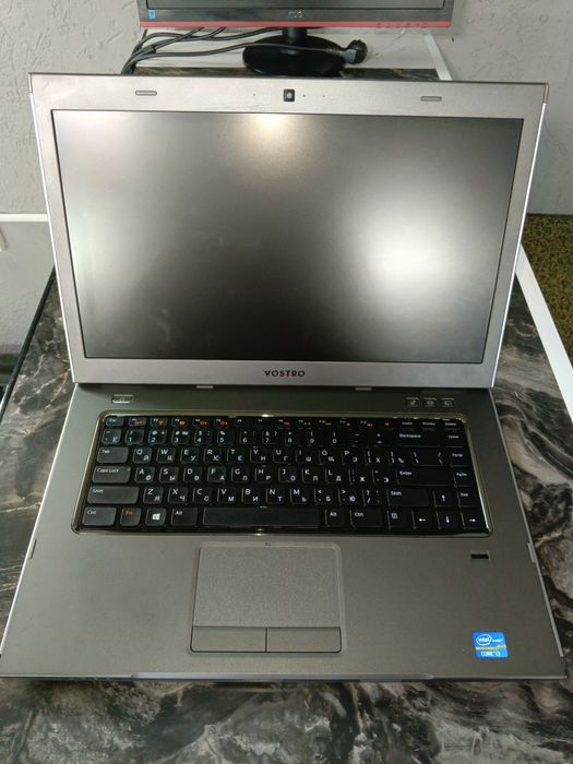 Ноутбук dell vostro