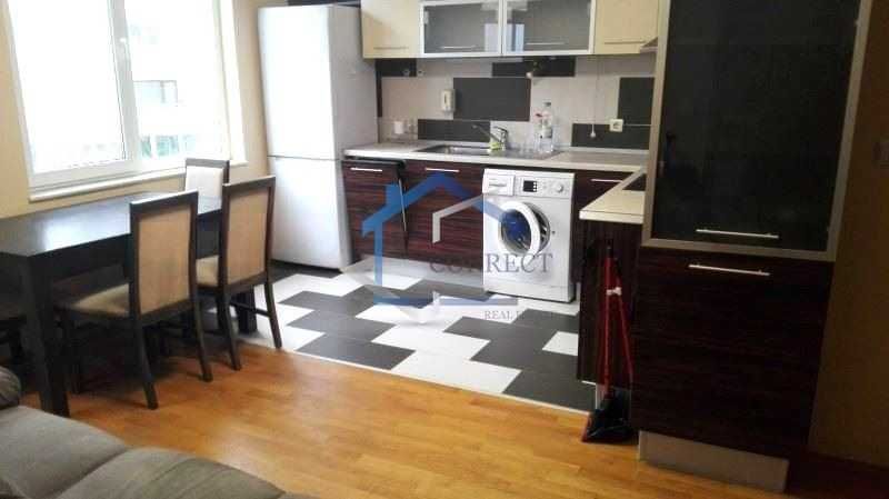 Дава се под наем Тристаен апартамент в Варна, Лятно кино Тракия - 86 кв.м за 484.5 € - Снимка #1