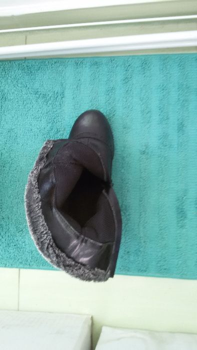 Зимни боти от естествена кожа