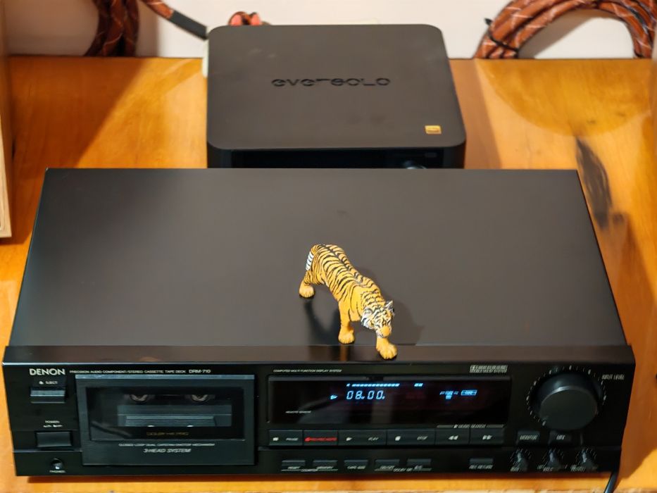 Denon DRM-710. Tape deck 3 Head. Ca nou. Preț fix !