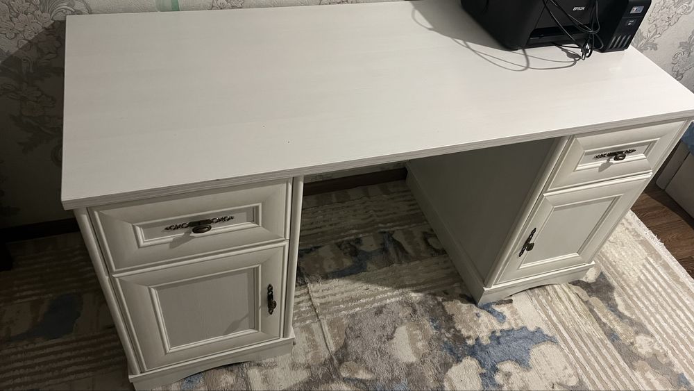 Продам камод в отличном состояний